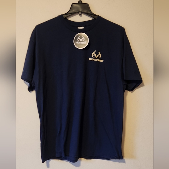 Realtree Deer Reflection T-Shirt  Size XLarge Color Navy - Picture 2 of 3